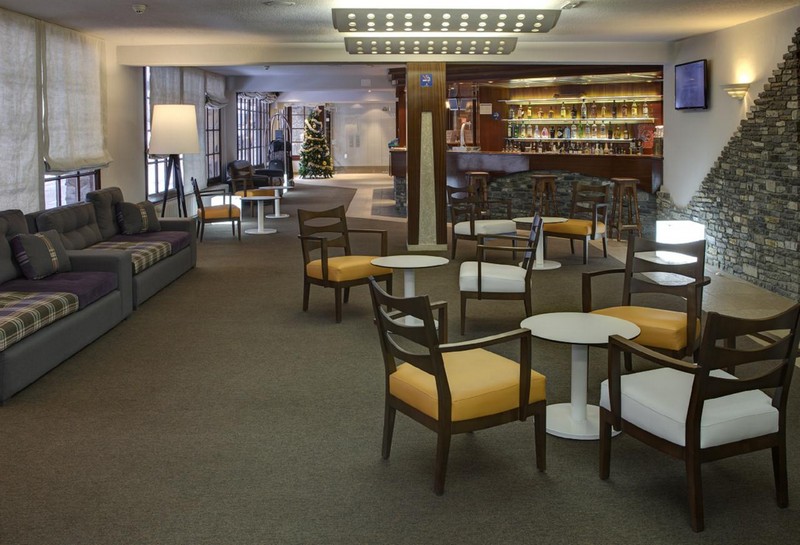 Bar/lounge Hotel Cristina soffor, bord, bar på Hotel Cristina